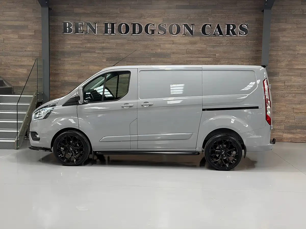 Used 2023 Ford Transit Custom Limited Grey Matter - Interior and Exterior details 6