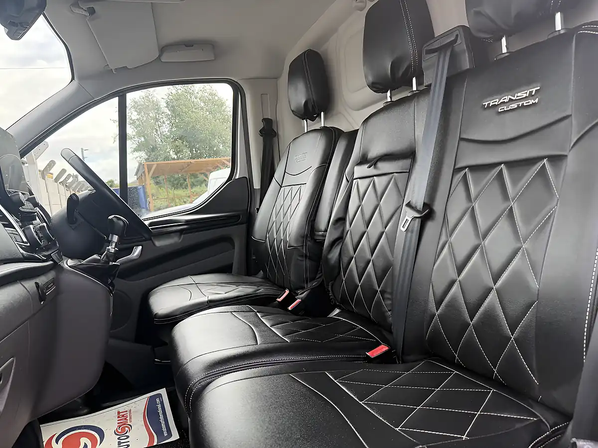 Used 2023 Ford Transit Custom Limited L1 H1 (swb) Silver - Interior and Exterior details 16