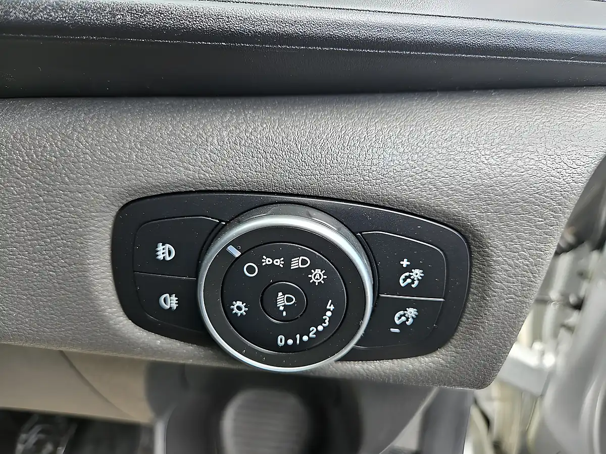 Used 2023 Ford Transit Custom Limited L2H1 Moondust Silver - Interior and Exterior details 19