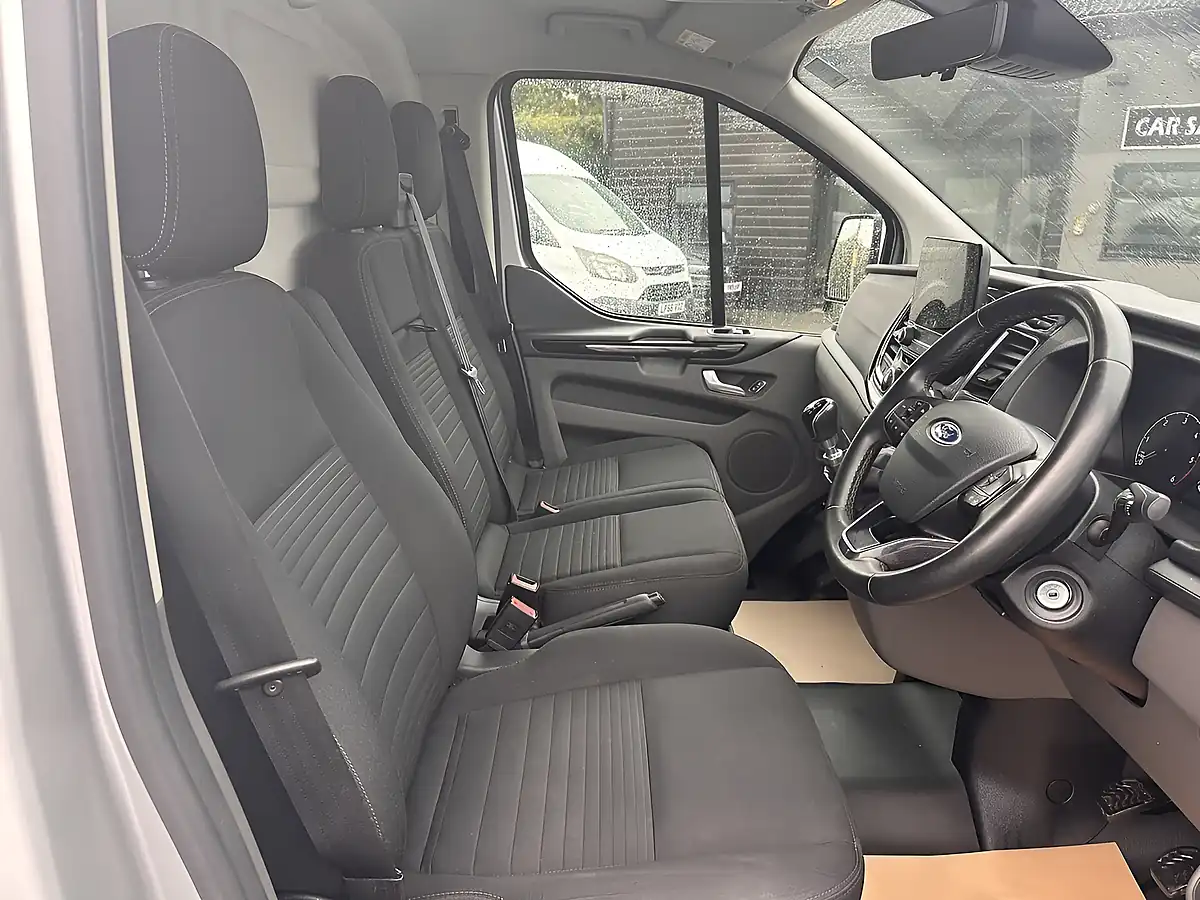 Used 2023 Ford Transit Custom Limited L2H1 Moondust Silver - Interior and Exterior details 4