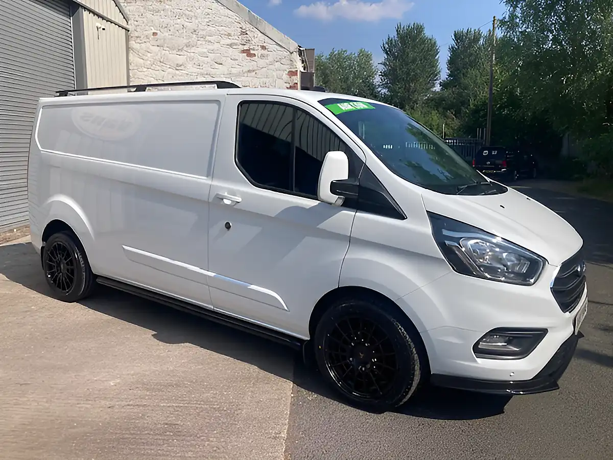 Used 2023 Ford Transit Custom Limited Lwb L2 Sport Styled White - Front View