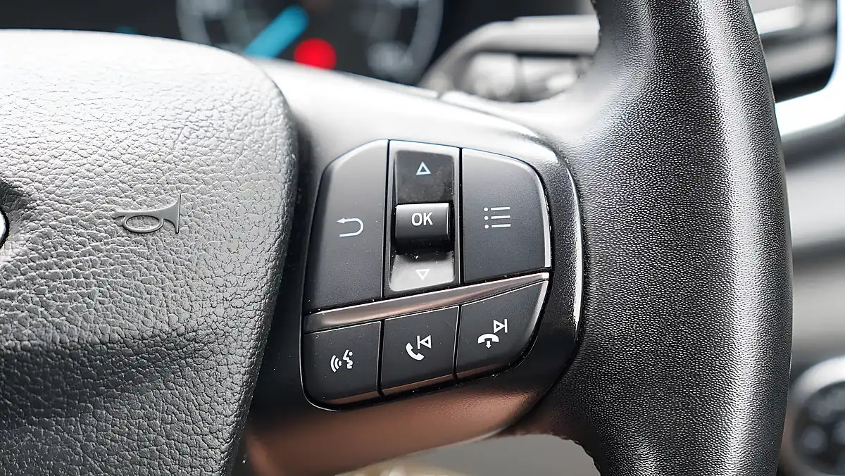 Used 2023 Ford Transit Custom Limited Magnetic - Interior and Exterior details 17