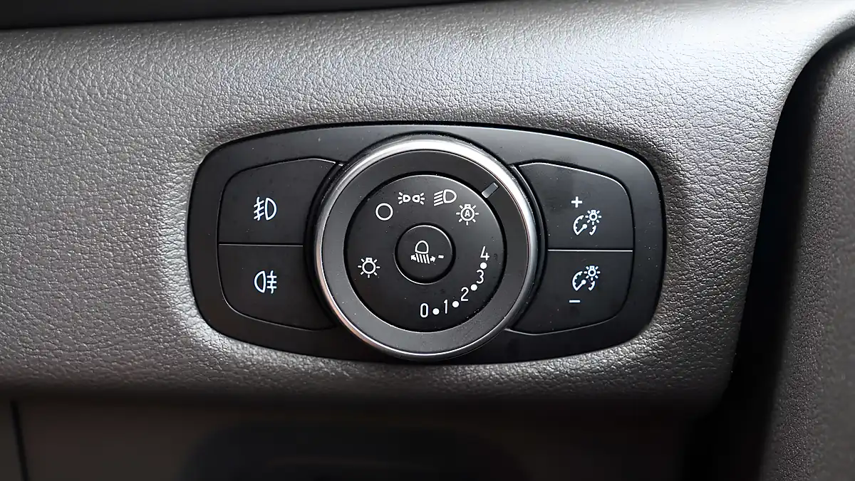 Used 2023 Ford Transit Custom Limited Magnetic - Interior and Exterior details 20