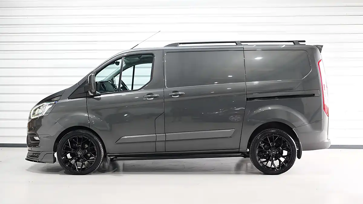 Used 2023 Ford Transit Custom Limited Magnetic - Interior and Exterior details 5