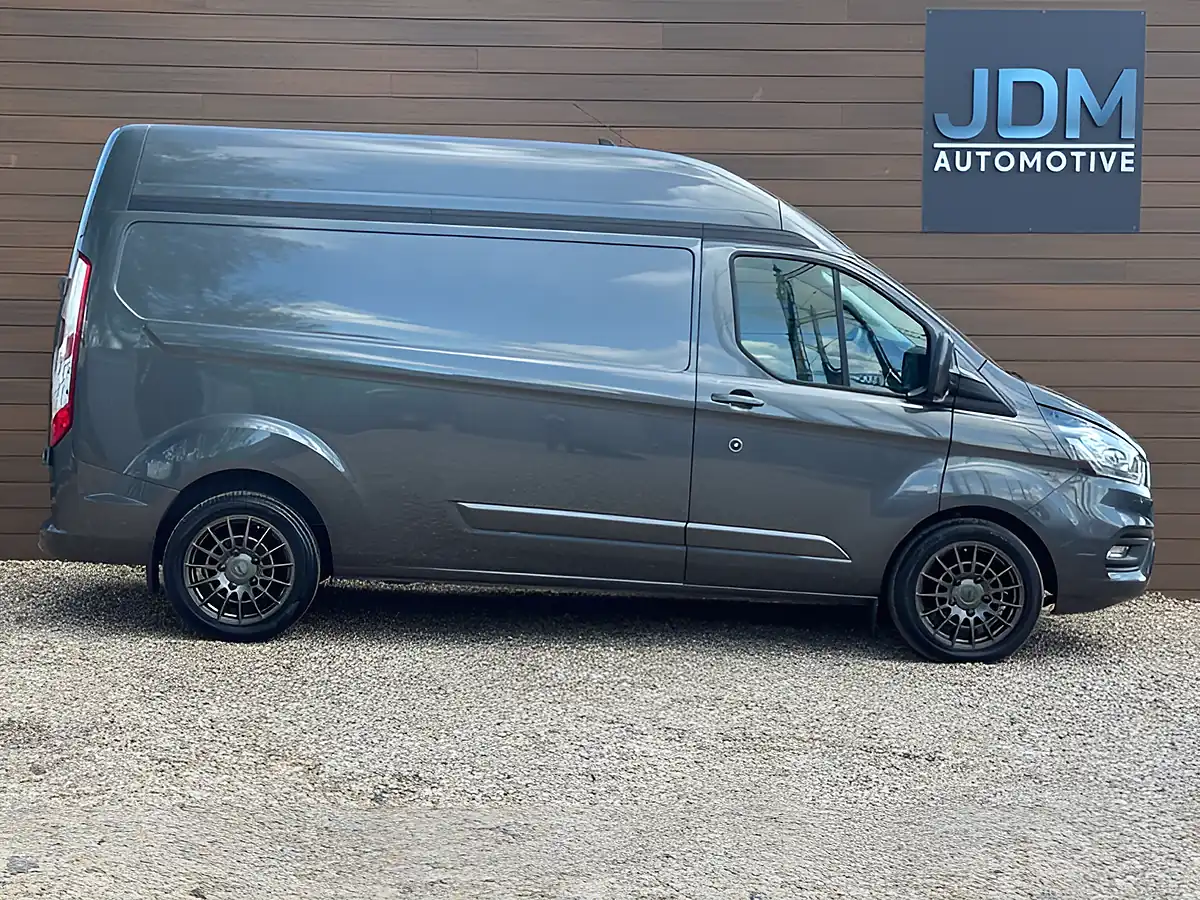 Used 2023 Ford Transit Custom Limited Magnetic - Interior and Exterior details 2