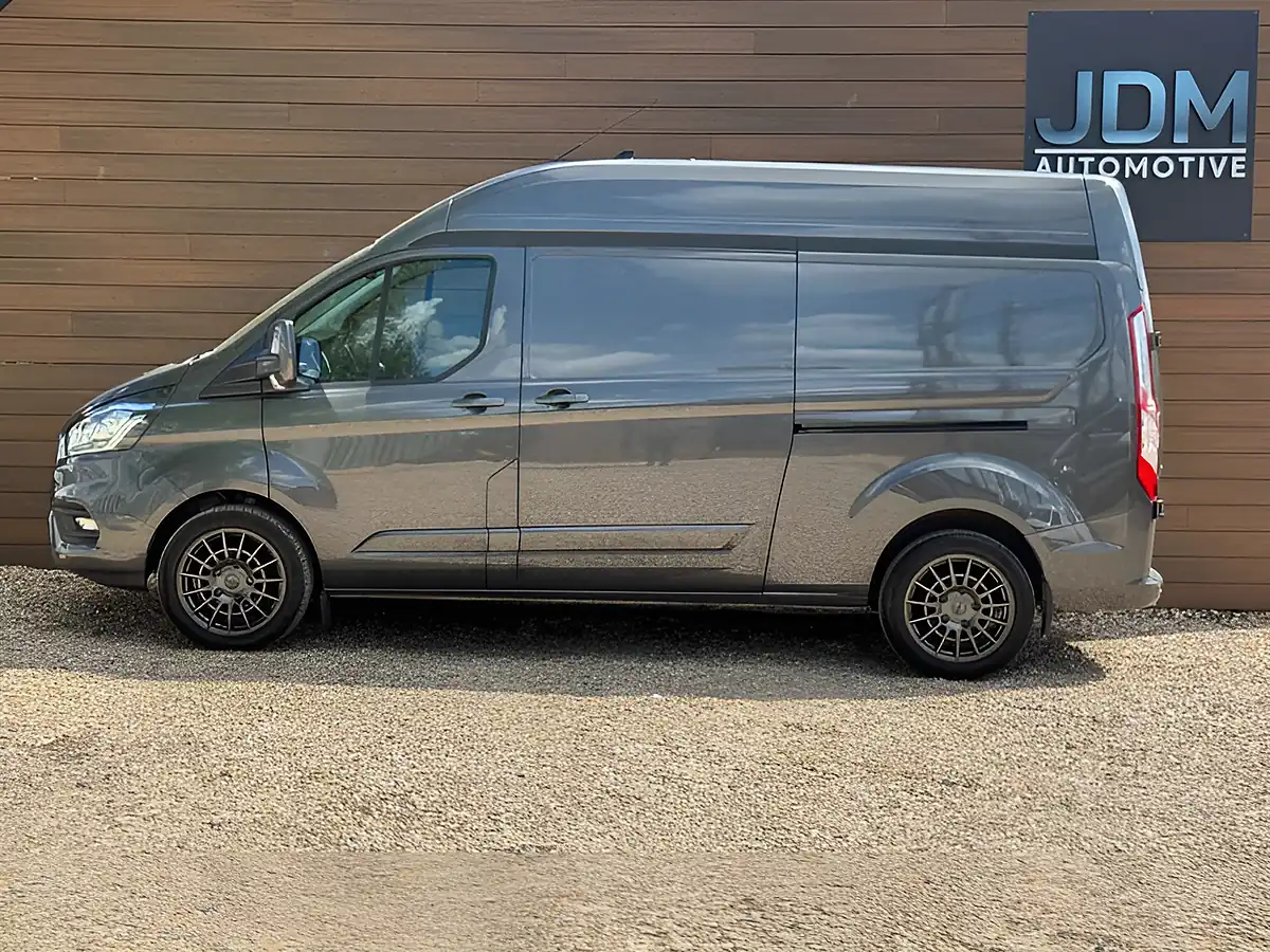 Used 2023 Ford Transit Custom Limited Magnetic - Interior and Exterior details 8