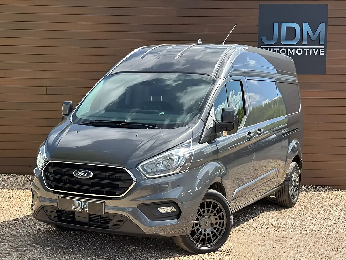 Used 2023 Ford Transit Custom Limited Magnetic - Interior and Exterior details 9