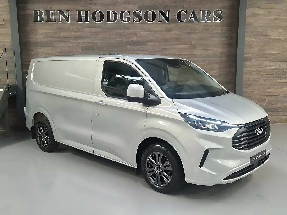 Used 2023 Ford Transit Custom Limited Moondust Silver - Interior and Exterior details 3