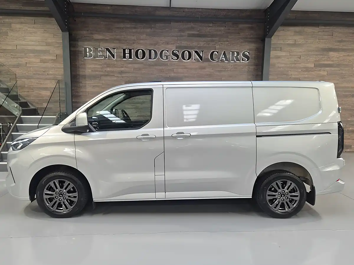 Used 2023 Ford Transit Custom Limited Moondust Silver - Interior and Exterior details 8