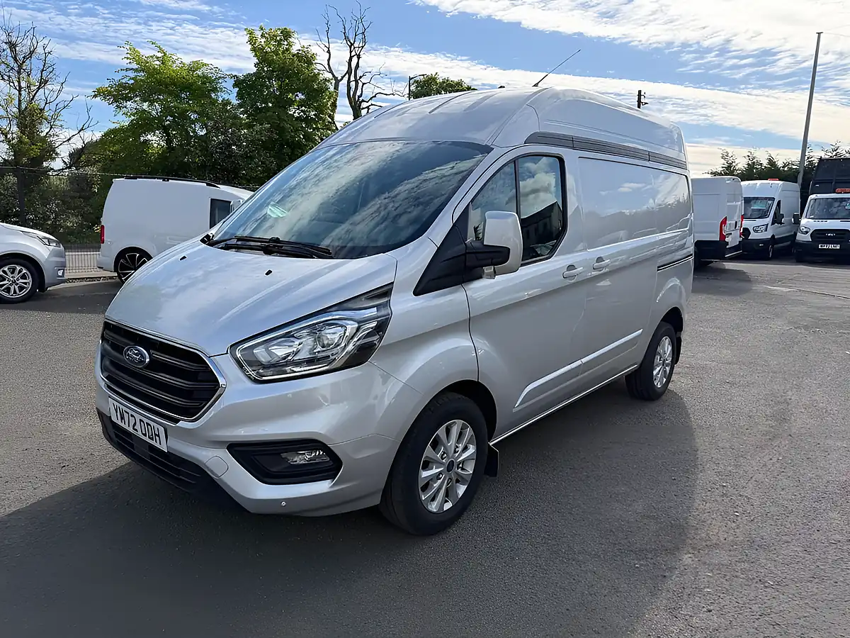 Used 2023 Ford Transit Custom Limited Silver - Front View