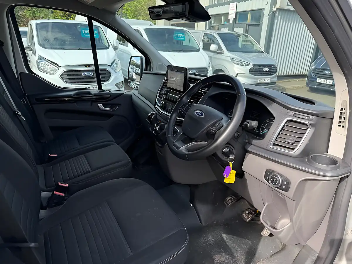 Used 2023 Ford Transit Custom Limited Silver - Interior and Exterior details 12
