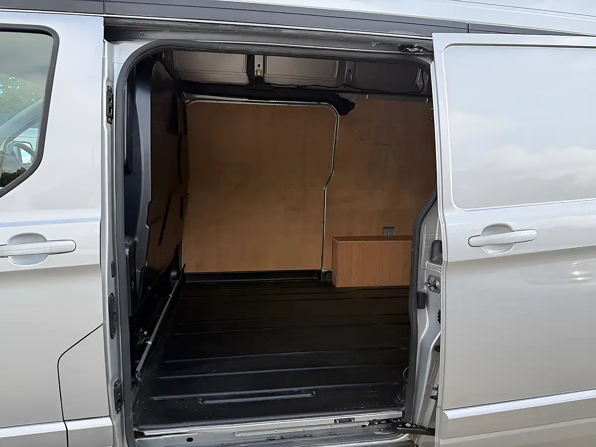 Used 2023 Ford Transit Custom Limited Silver - Interior and Exterior details 16