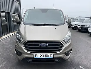 Used 2023 Ford Transit Custom Limited Swb Gold - Interior and Exterior details 3