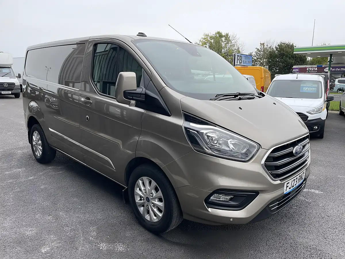 Used 2023 Ford Transit Custom Limited Swb Gold - Interior and Exterior details 4