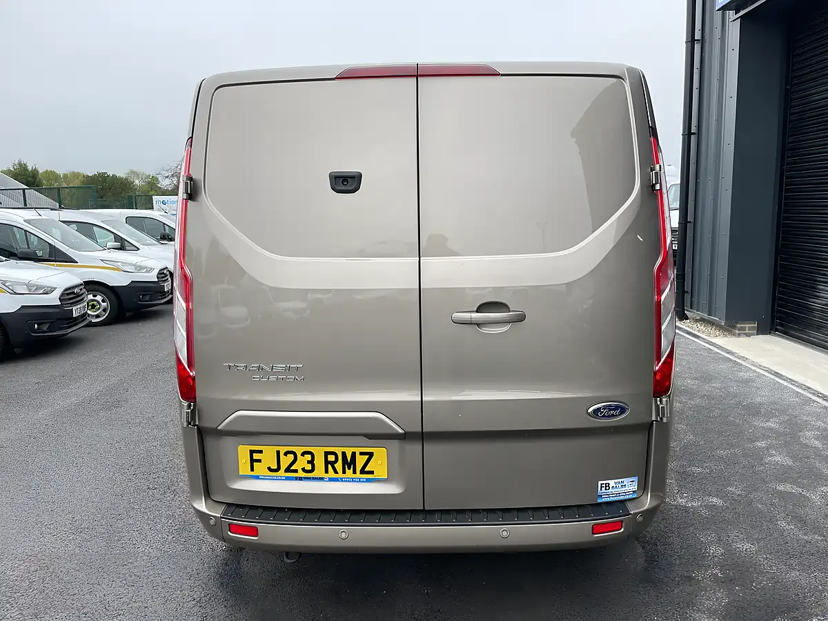 Used 2023 Ford Transit Custom Limited Swb Gold - Interior and Exterior details 6