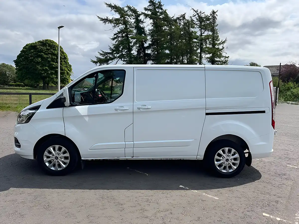 Used 2023 Ford Transit Custom Limited Van 300 L1 White - Interior and Exterior details 4