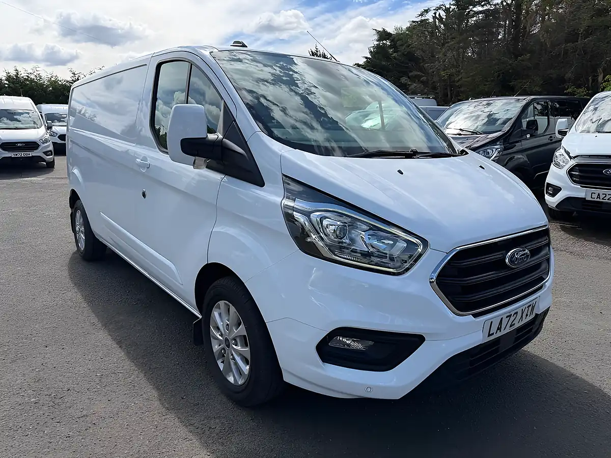 Used 2023 Ford Transit Custom Limited White - Interior and Exterior details 10