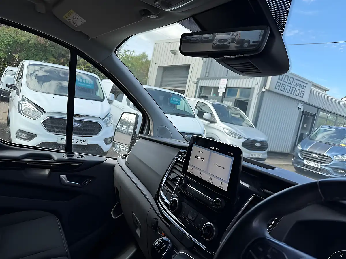 Used 2023 Ford Transit Custom Limited White - Interior and Exterior details 4