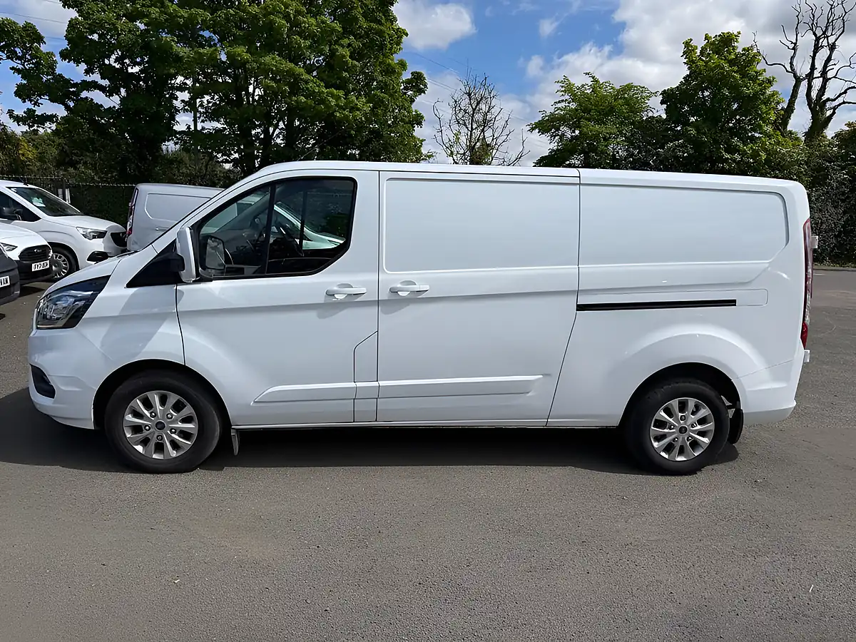 Used 2023 Ford Transit Custom Limited White - Interior and Exterior details 6