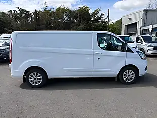 Used 2023 Ford Transit Custom Limited White - Interior and Exterior details 9