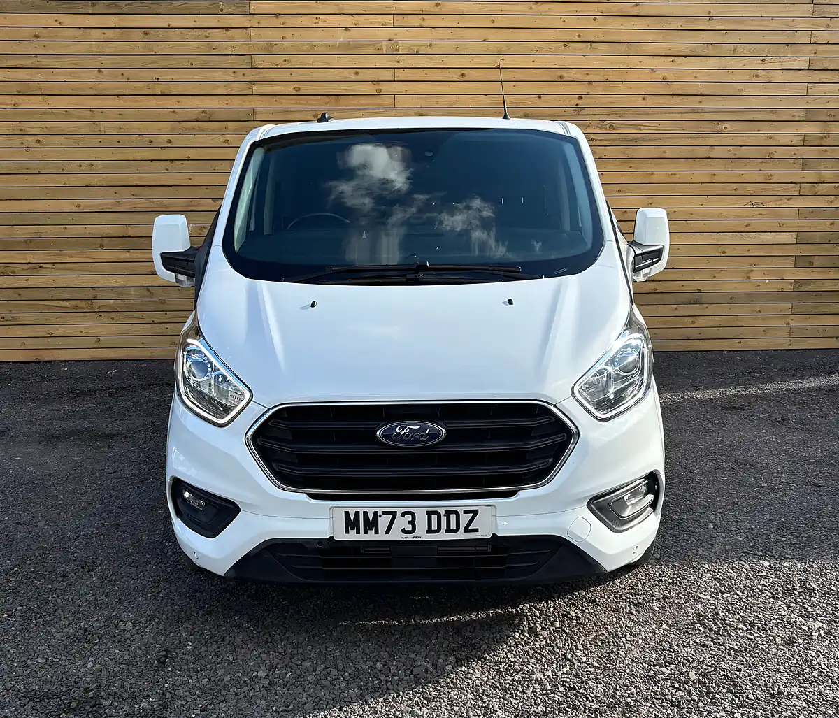 Used 2023 Ford Transit Custom Limited White - Interior and Exterior details 16
