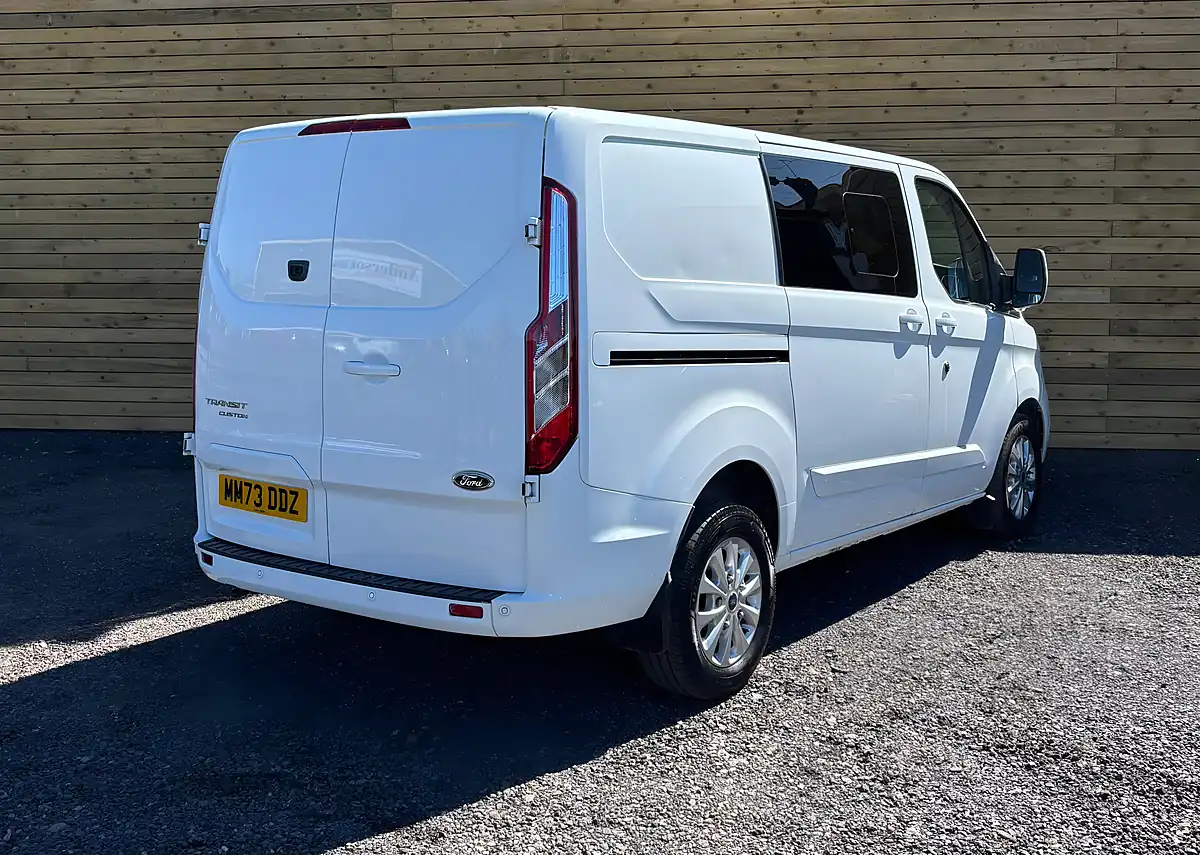 Used 2023 Ford Transit Custom Limited White - Interior and Exterior details 7