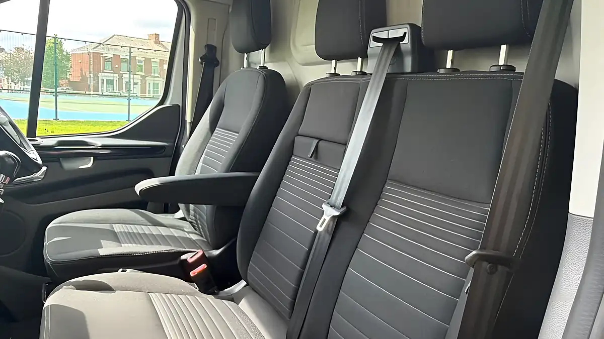 Used 2023 Ford Transit Custom Limited White - Interior and Exterior details 16