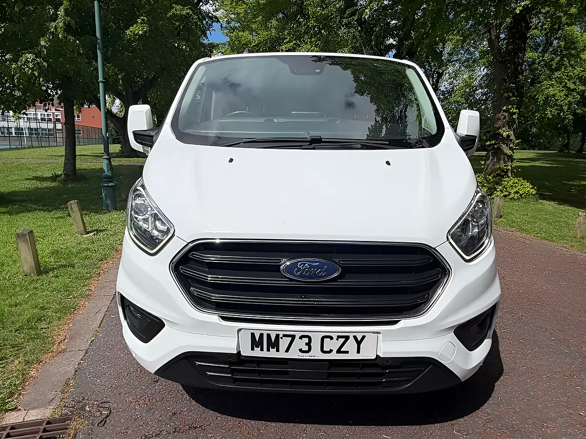 Used 2023 Ford Transit Custom Limited White - Interior and Exterior details 8
