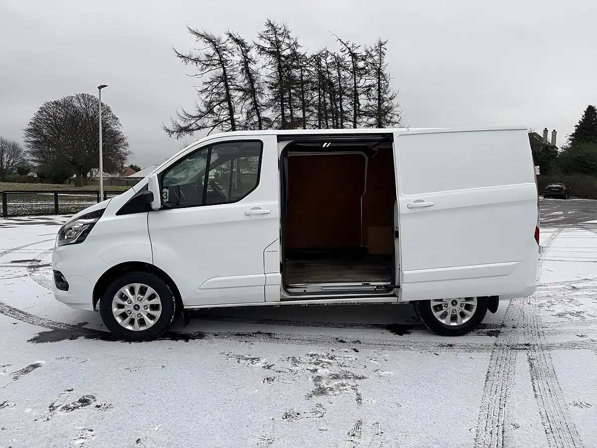 Used 2023 Ford Transit Custom Limited White - Interior and Exterior details 13