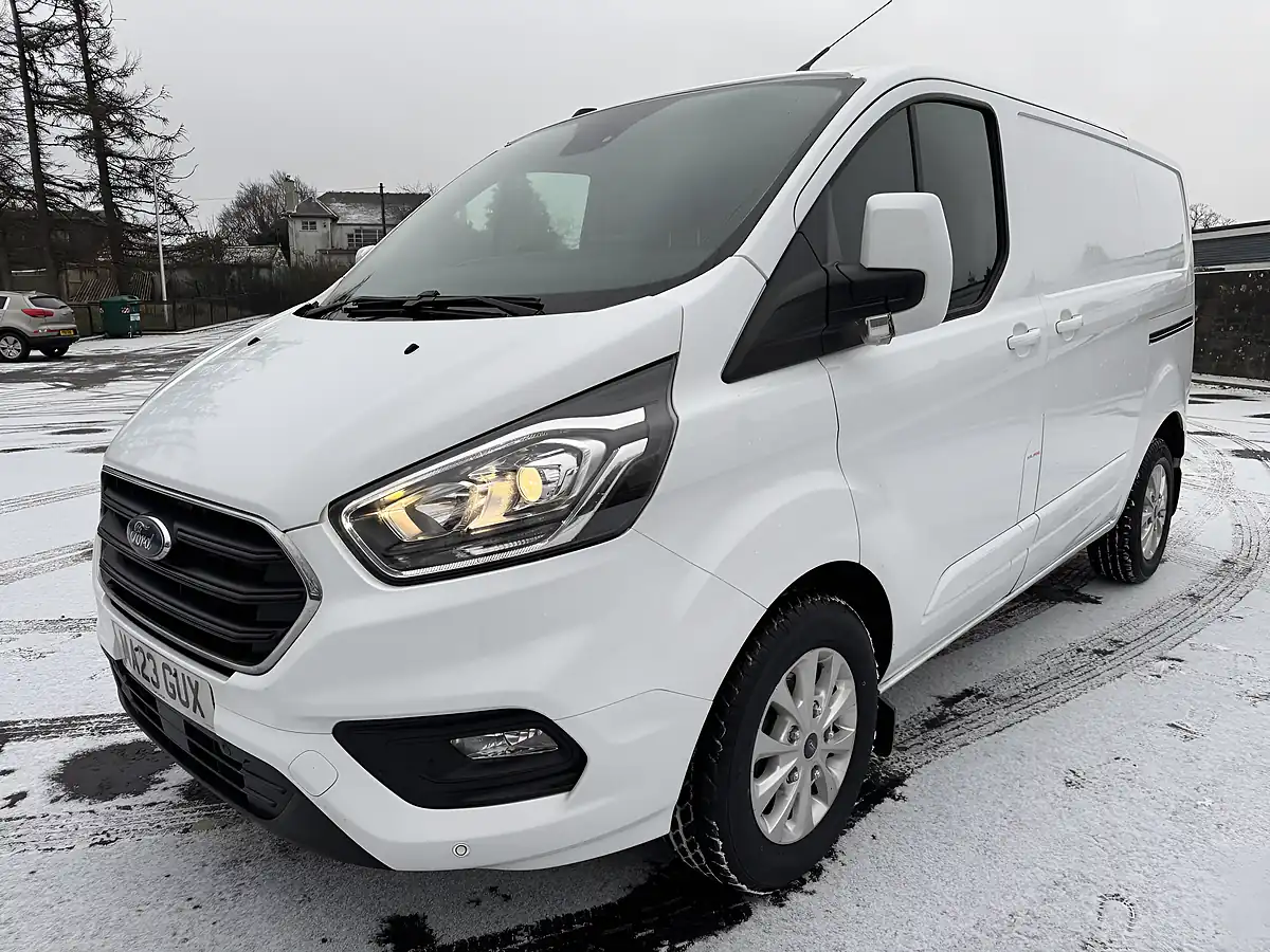 Used 2023 Ford Transit Custom Limited White - Interior and Exterior details 3