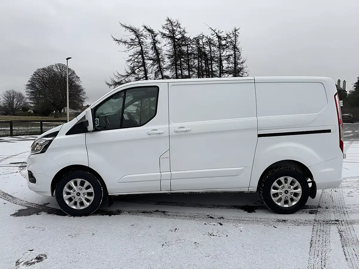 Used 2023 Ford Transit Custom Limited White - Interior and Exterior details 4