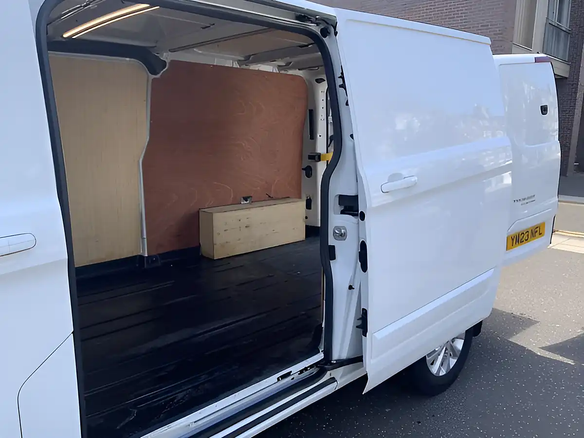 Used 2023 Ford Transit Custom Limited White - Interior and Exterior details 12