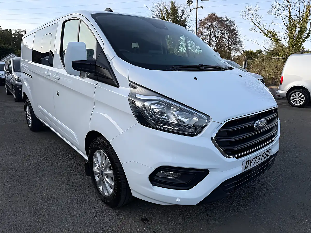 Used 2023 Ford Transit Custom Limited White - Interior and Exterior details 13