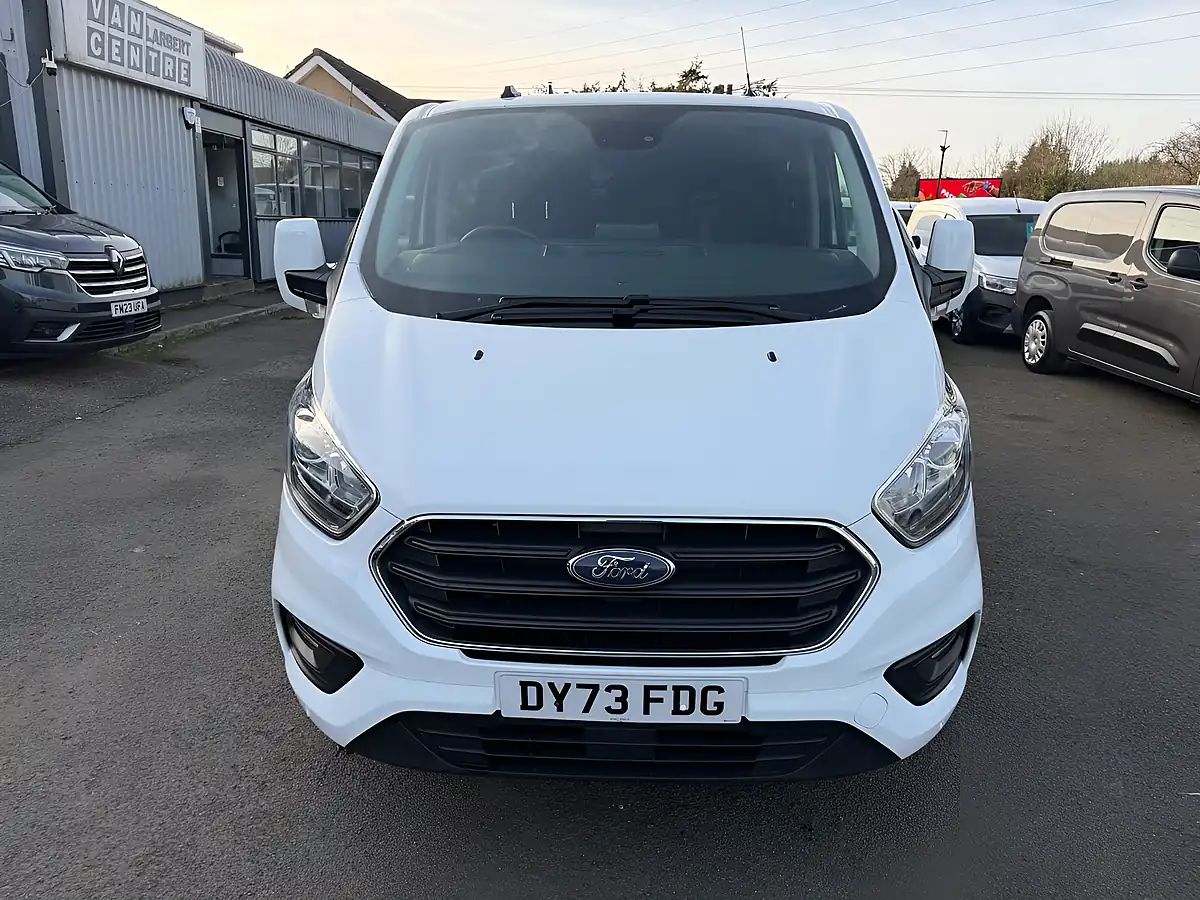Used 2023 Ford Transit Custom Limited White - Interior and Exterior details 14