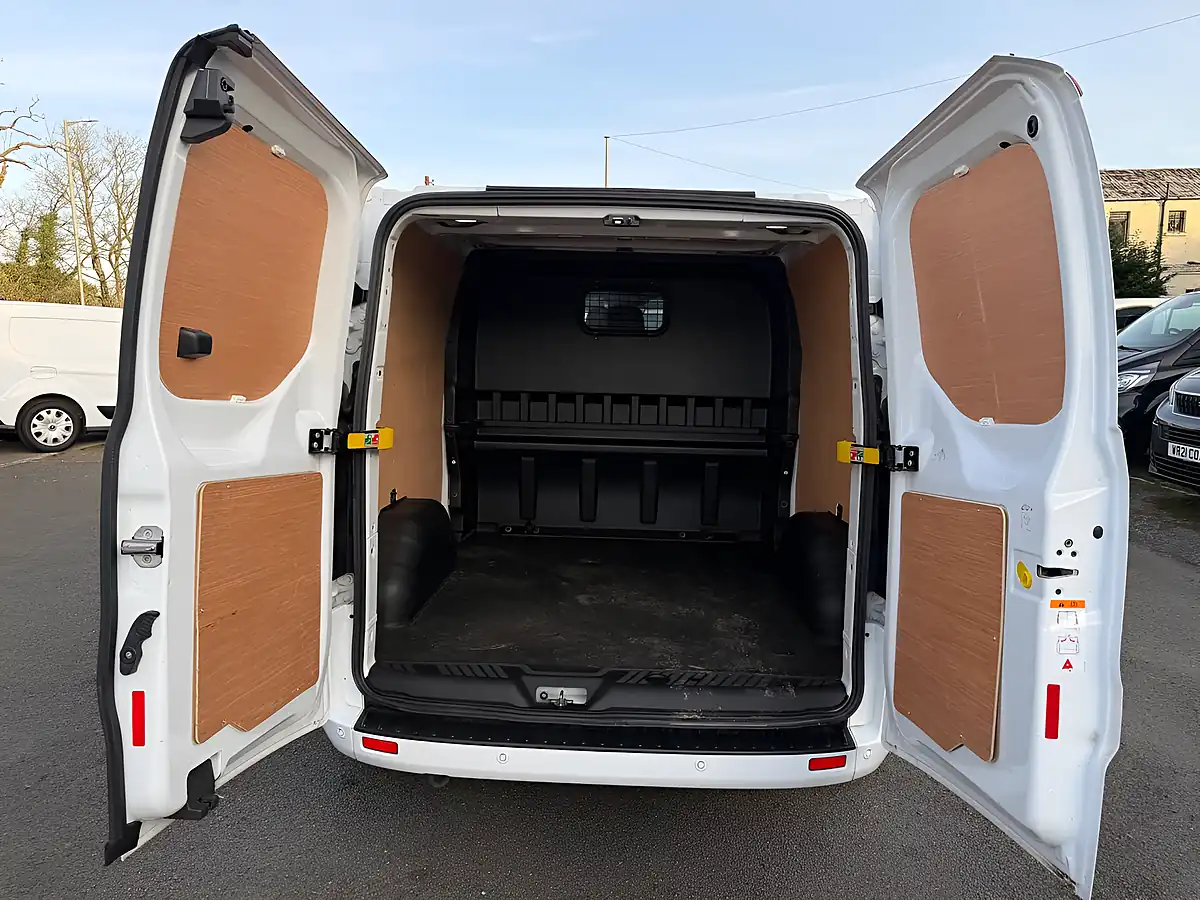 Used 2023 Ford Transit Custom Limited White - Interior and Exterior details 6