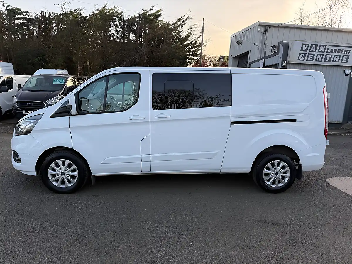Used 2023 Ford Transit Custom Limited White - Interior and Exterior details 9