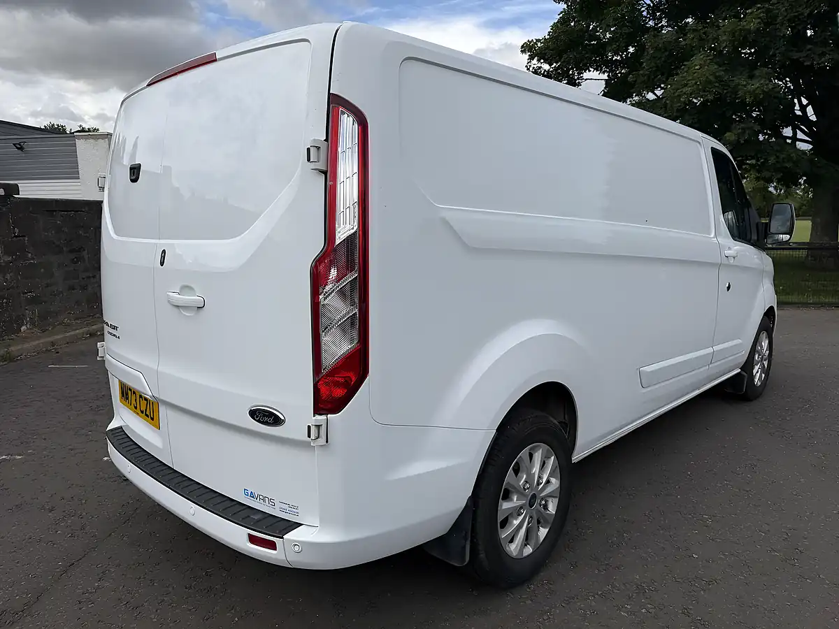 Used 2023 Ford Transit Custom Limited White - Interior and Exterior details 9