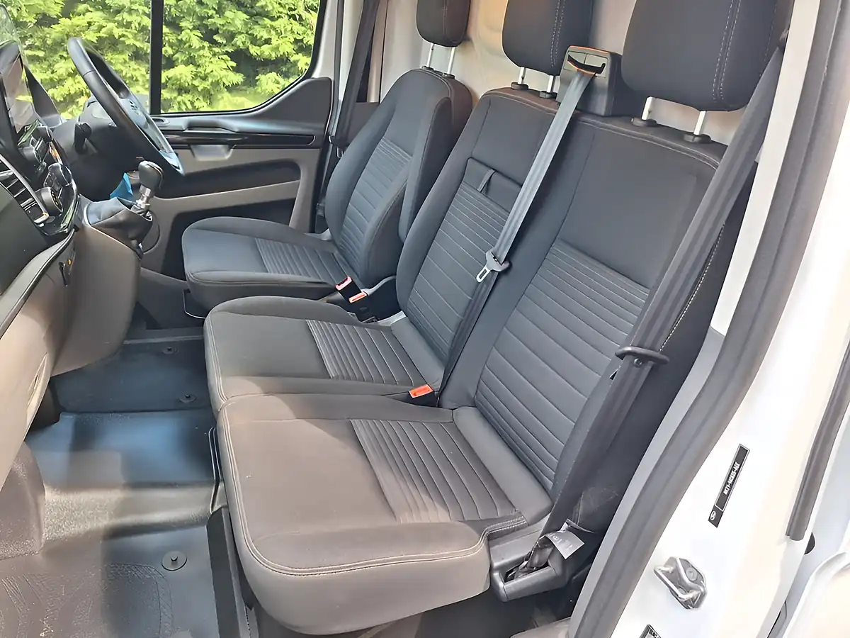 Used 2023 Ford Transit Custom Limited White - Interior and Exterior details 8