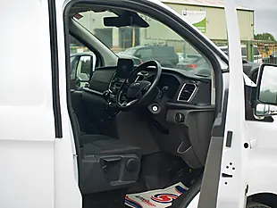 Used 2023 Ford Transit Custom Limited White - Interior and Exterior details 13
