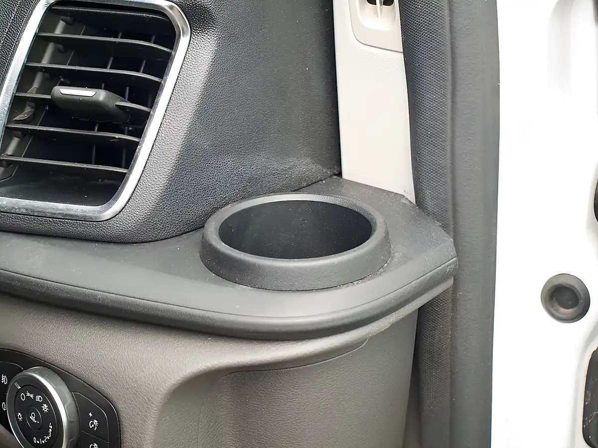Used 2023 Ford Transit Custom Limited White - Interior and Exterior details 18
