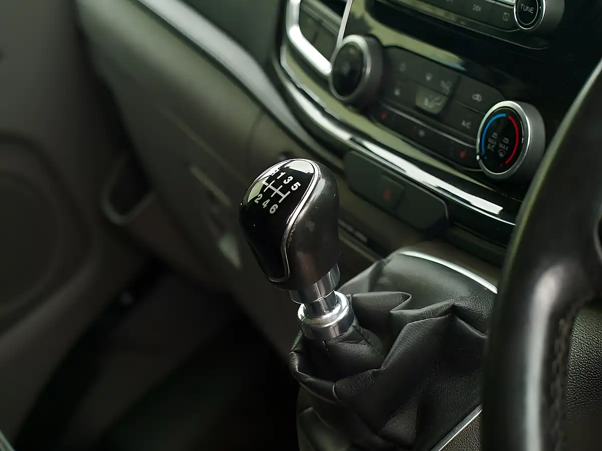 Used 2023 Ford Transit Custom Limited White - Interior and Exterior details 20