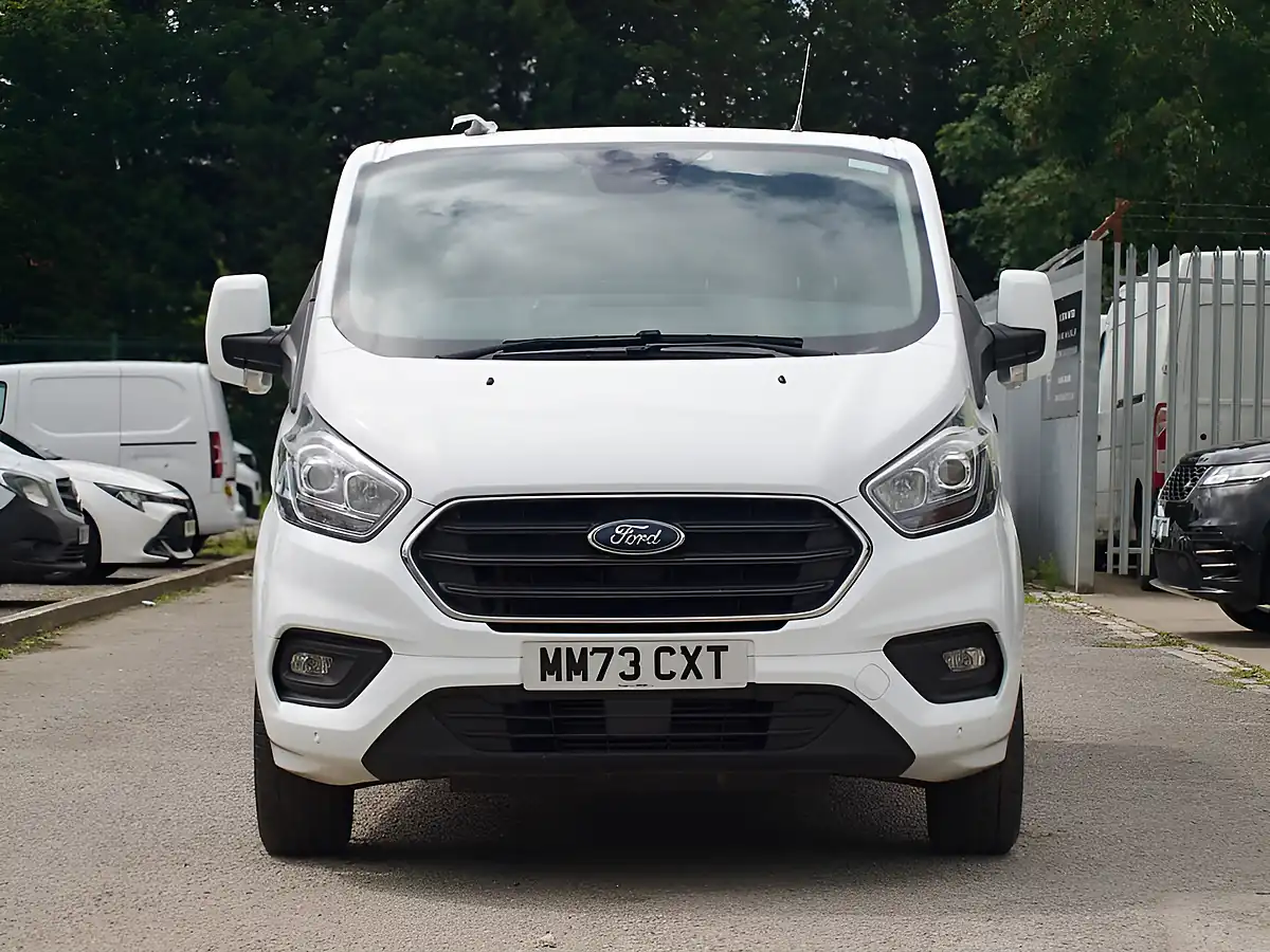 Used 2023 Ford Transit Custom Limited White - Interior and Exterior details 6