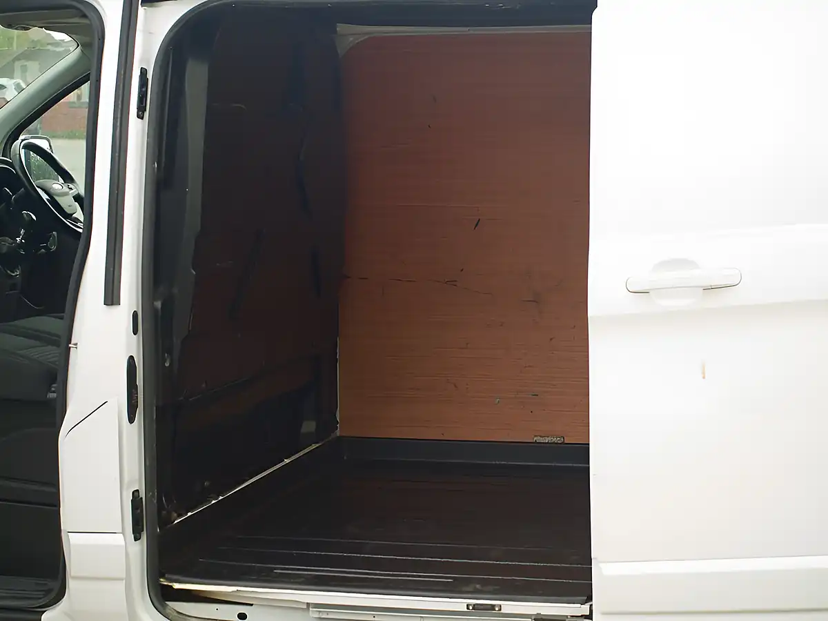 Used 2023 Ford Transit Custom Limited White - Interior and Exterior details 8