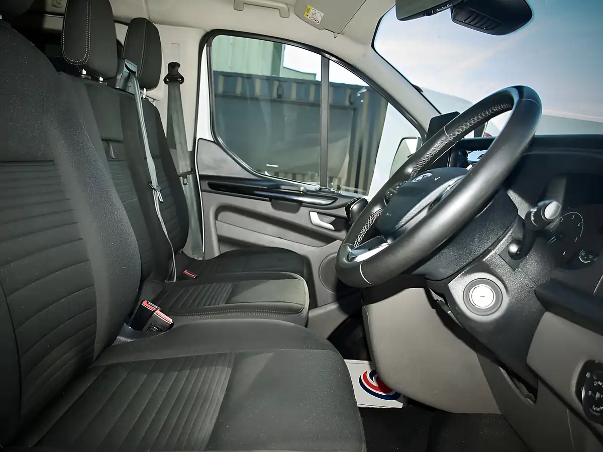 Used 2023 Ford Transit Custom Limited White - Interior and Exterior details 11