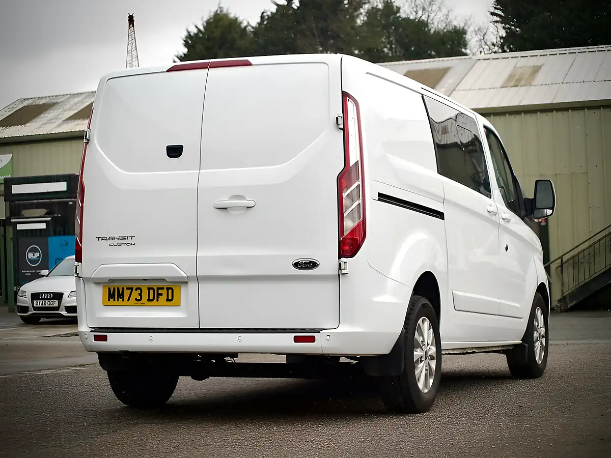 Used 2023 Ford Transit Custom Limited White - Interior and Exterior details 4