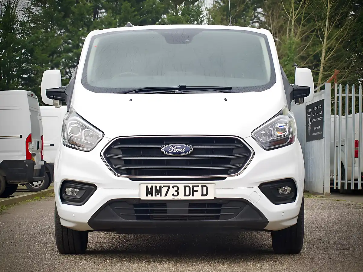 Used 2023 Ford Transit Custom Limited White - Interior and Exterior details 6