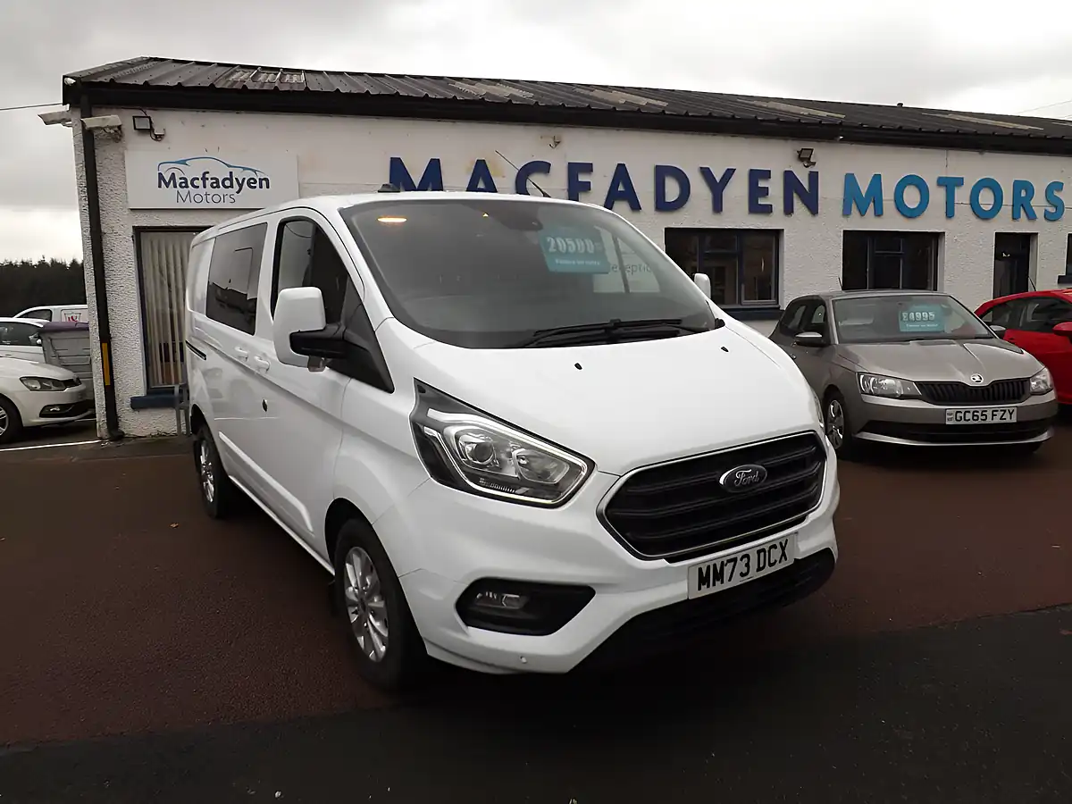 Used 2023 Ford Transit Custom Limited White - Front View