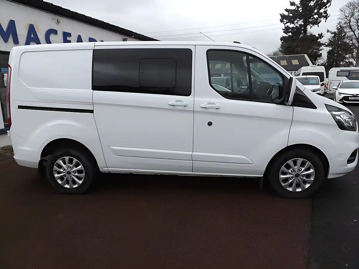 Used 2023 Ford Transit Custom Limited White - Interior and Exterior details 12