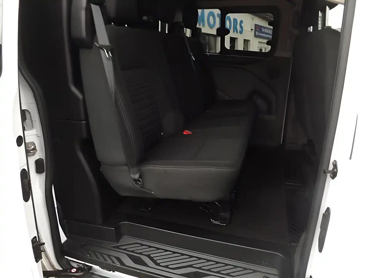 Used 2023 Ford Transit Custom Limited White - Interior and Exterior details 13