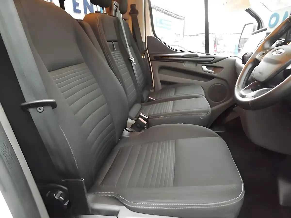 Used 2023 Ford Transit Custom Limited White - Interior and Exterior details 14